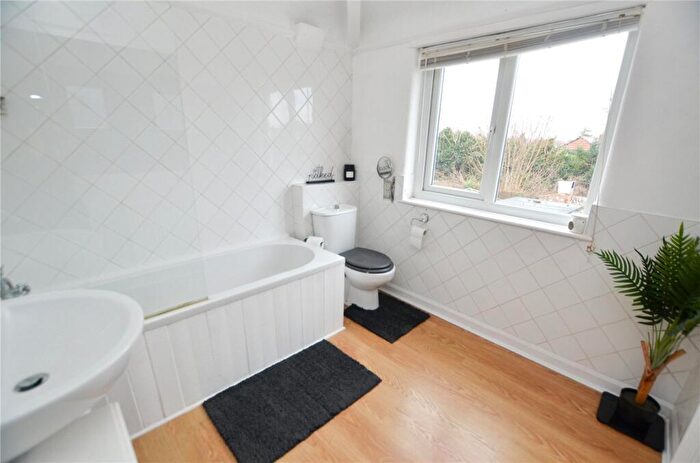 2 Bedroom Semi-Detached House For Sale In Hawthorn Road, Little Sutton, Ellesmere Port, CH66