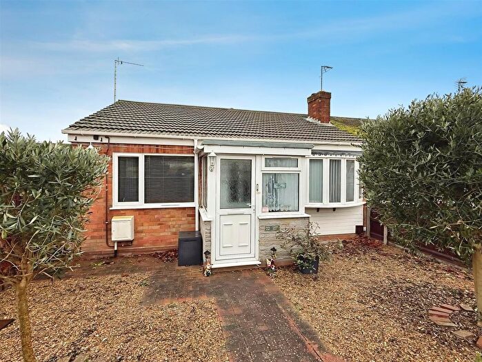 2 Bedroom Bungalow For Sale In Turrell Drive, Kessingland, NR33
