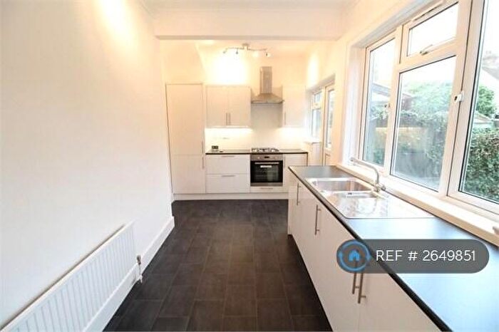 3 Bedroom Terraced House To Rent In Torridge Road, Thornton Heath, CR7
