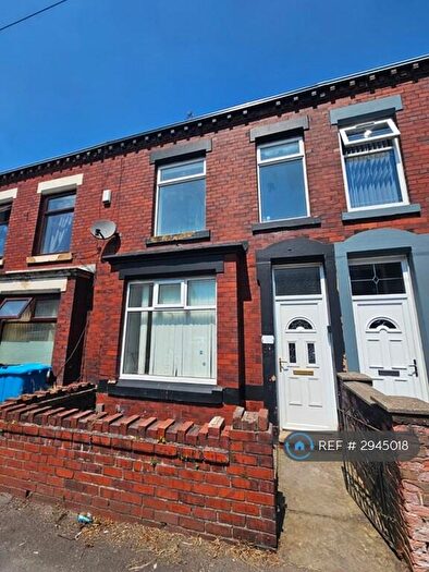 3 Bedroom Terraced House To Rent In Redgrave Street, Oldham, OL4