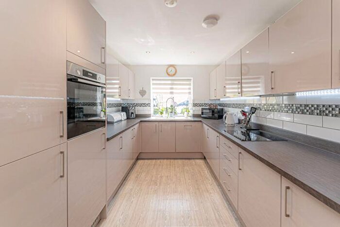4 Bedroom Detached House For Sale In Nursery Rise, Waltham Abbey, EN9