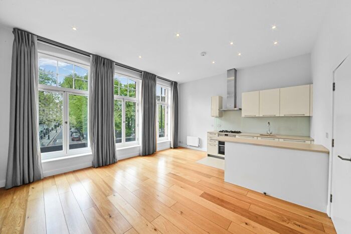 1 Bedroom Flat To Rent In Brompton Road, Knightsbridge, SW3