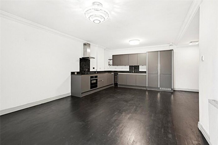 1 Bedroom Apartment To Rent In Clove Hitch Quay, London, SW11