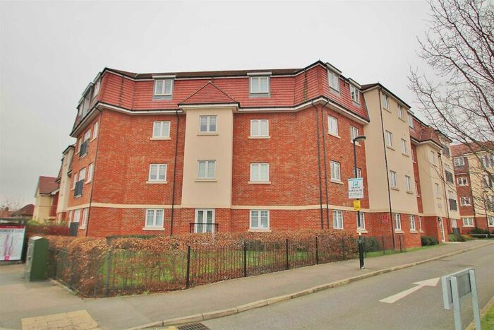 2 Bedroom Flat To Rent In Assembly House, Schoolgate Drive, Morden, SM4