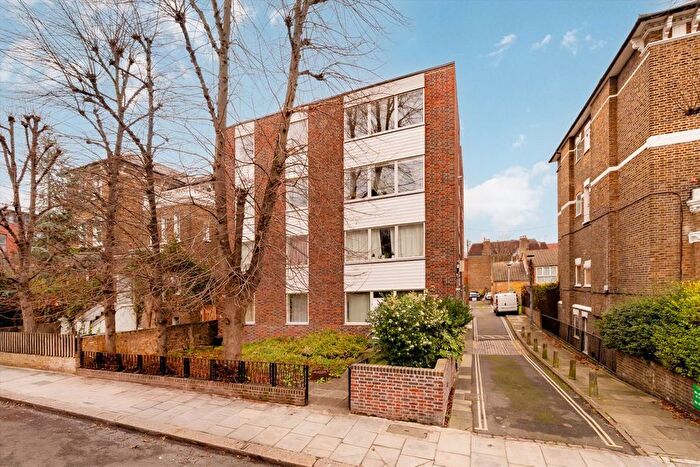 2 Bedroom Flat To Rent In Priory Road, West Hampstead, NW6