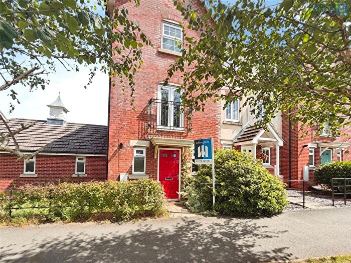 3 Bedroom Town House For Sale In Abbey Park Way, Weston, Crewe, Cheshire, CW2