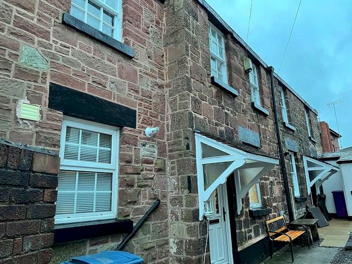 2 Bedroom Cottage To Rent In Fleetwood Place, Woolton, Liverpool, L25