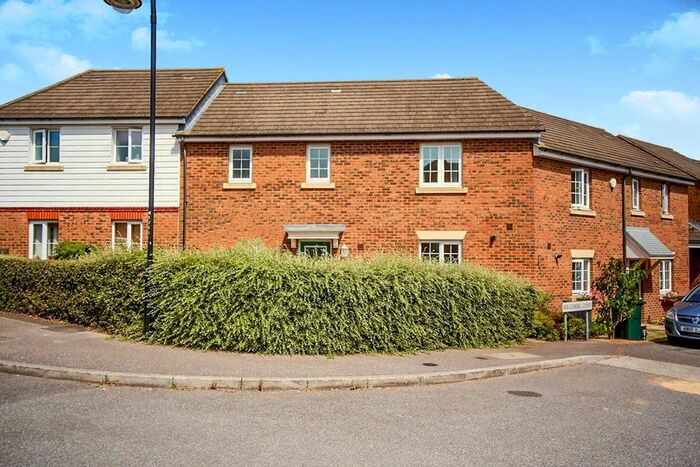 3 Bedroom Detached House To Rent In Swaffer Way, Ashford, Kent, TN23