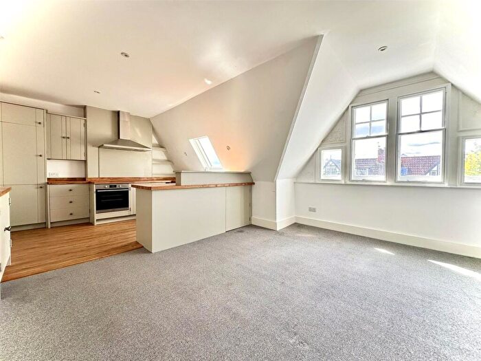 2 Bedroom Apartment To Rent In Henleaze, Henleaze Gardens, BS9