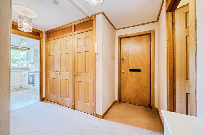 2 Bedroom Flat For Sale In Clarence Gardens, Hyndland, Glasgow, G11