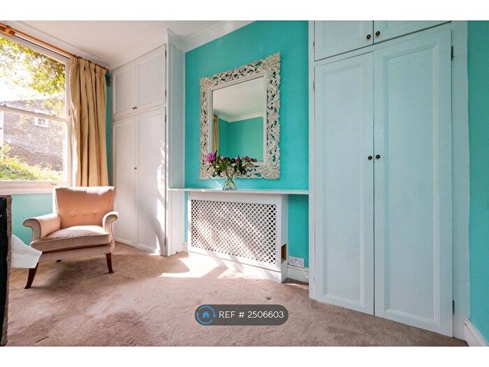 1 Bedroom Flat To Rent In Kennington Park Road, London, SE11