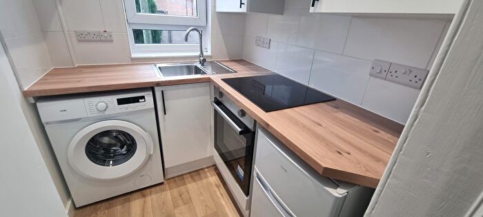 1 Bedroom Flat To Rent In /R, Clepington Road, Dundee, DD3