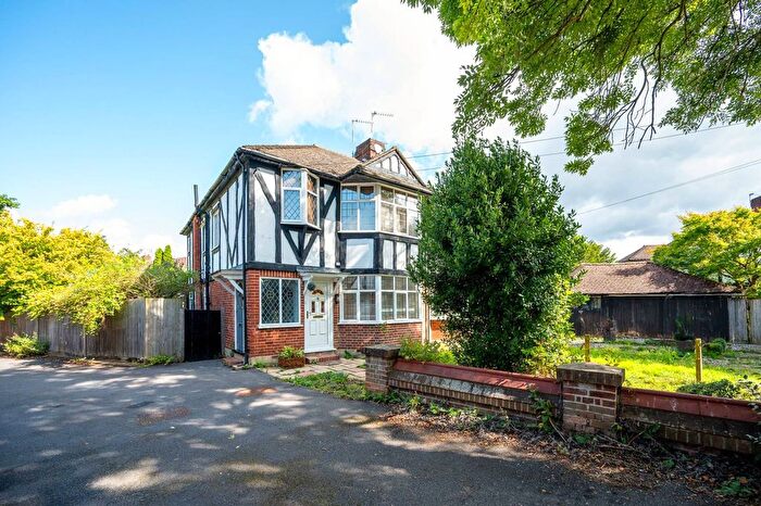 2 Bedroom Maisonette To Rent In Perth Close, Raynes Park, London, SW20