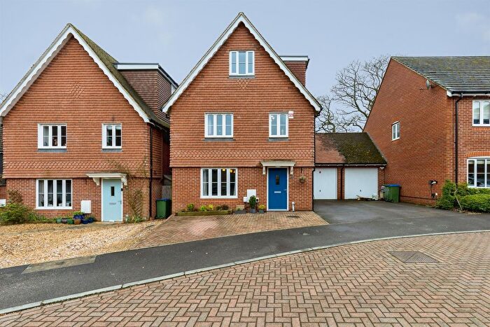 5 Bedroom Detached House For Sale In Rascals Close, Southwater, Horsham, RH13