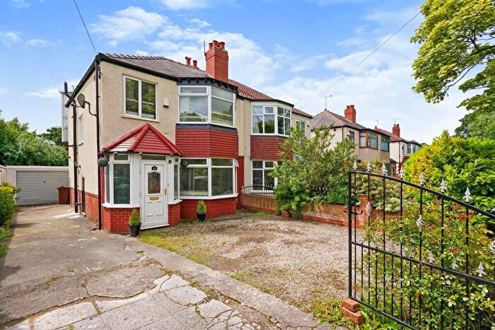 3 Bedroom Semi Detached House For Sale In Foundry Lane, Leeds, LS9