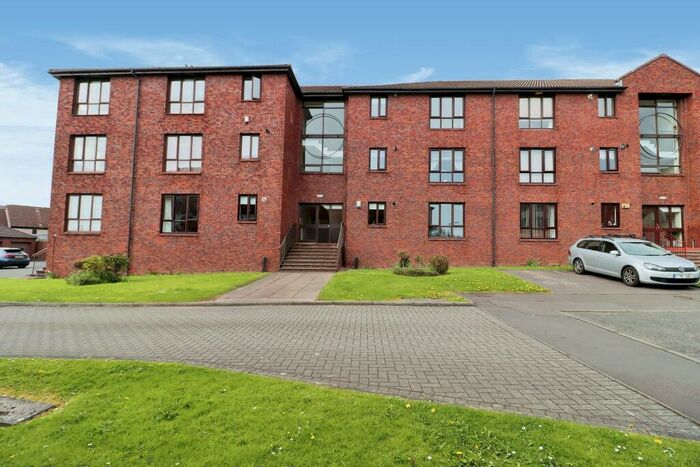2 Bedroom Flat To Rent In Rutherford Court, Kirkcaldy, Fife, KY1