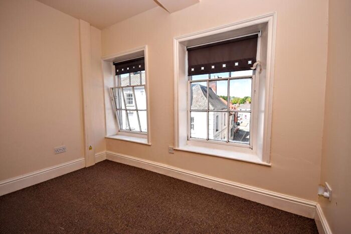 3 Bedroom Block Of Apartments For Sale In Eastgate, Louth, LN11