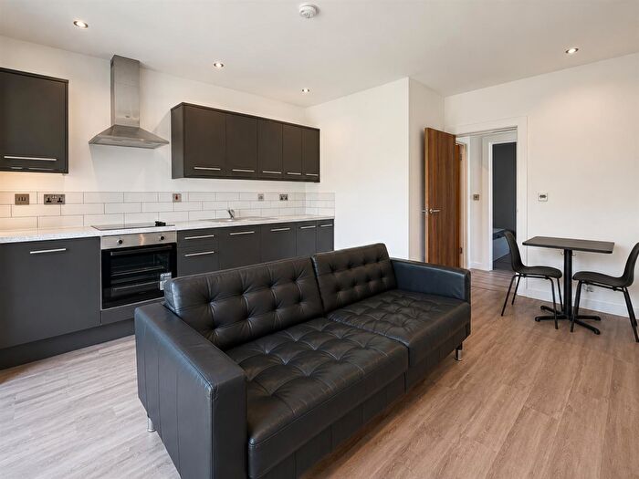 1 Bedroom Flat To Rent In Stacey Road, Roath, CF24
