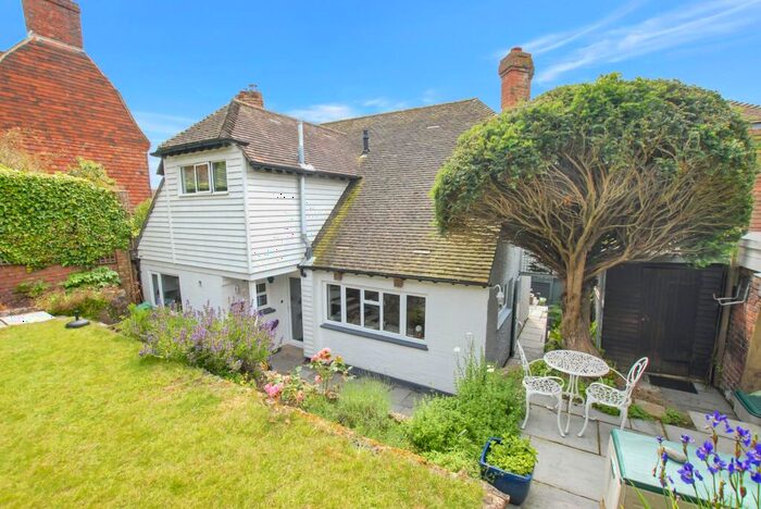 3 Bedroom Detached House For Sale In Bartholomew Street, Hythe, CT21