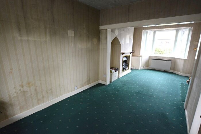 2 Bedroom Semi-Detached House For Sale In Moorfield Avenue, Denton, M34