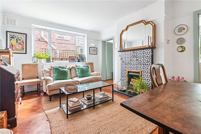 1 Bedroom Flat To Rent In Hendham Road, London, SW17