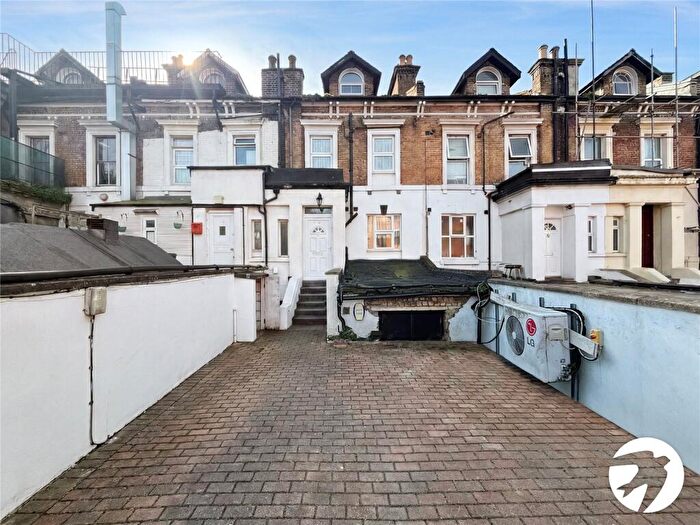 Studio To Rent In Marischal Road, London, SE13