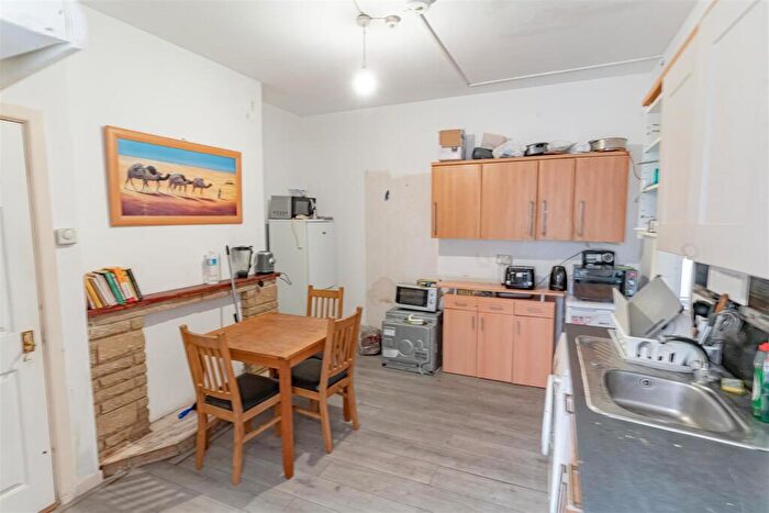 4 Bedroom Terraced House For Sale In Norwich Avenue, Bournemouth, BH2