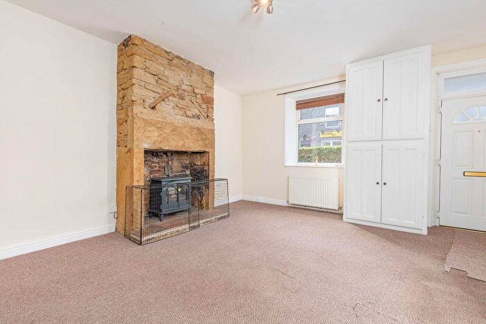 2 Bedroom End Of Terrace House For Sale In Oldham Road, Ripponden, HX6
