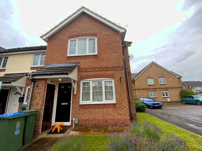 1 Bedroom Property To Rent In Carnation Way, Aylesbury, HP21