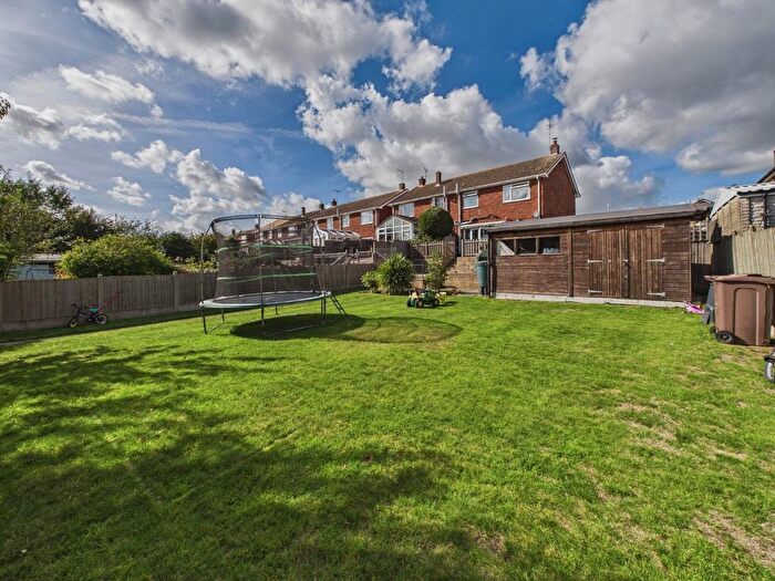 4 Bedroom Semi Detached House For Sale In Collard Road, Willesborough, Ashford, TN24