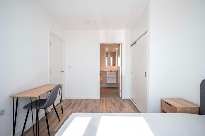1 Bedroom Flat To Rent In The Wullcomb, Highcross Street, Leicester, LE1