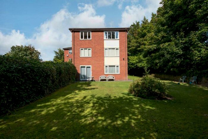 2 Bedroom Apartment To Rent In Haslam Court, Salford, M7