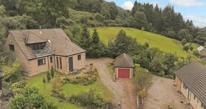 4 Bedroom Detached House For Sale In Auchraw Brae, Lochearnhead, FK19