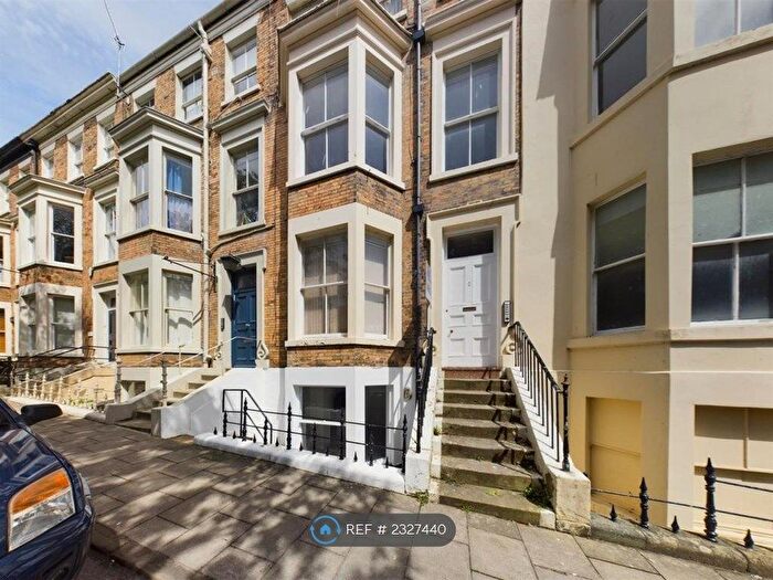 1 Bedroom Flat To Rent In Alma Square, Scarborough, YO11