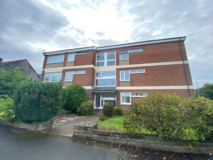 2 Bedroom Flat For Sale In Heol Llanishen Fach, Cardiff, CF14