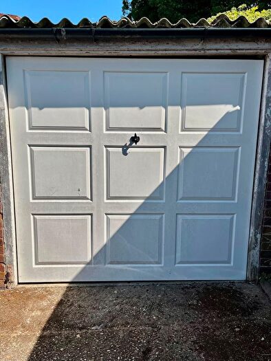 Parking To Rent In West View Gardens, Elstree, Borehamwood, WD6