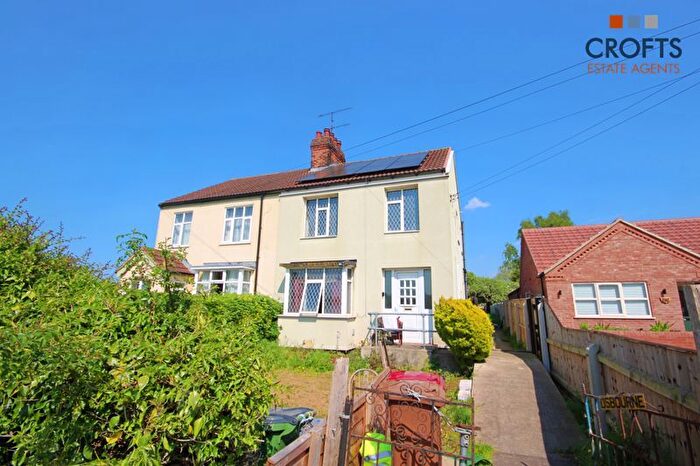 3 Bedroom Semi-Detached House For Sale In Carr Road, Ulceby, DN39