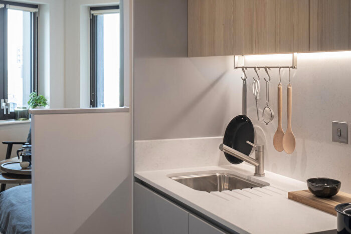 Studio To Rent In Enclave: Croydon, College Road, East Croydon, London, CR0