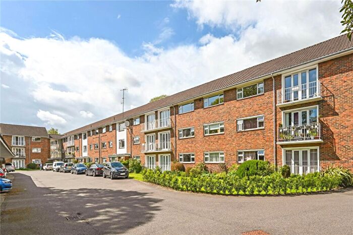 2 Bedroom Apartment To Rent In Regnum Court North Walls, Chichester, PO19