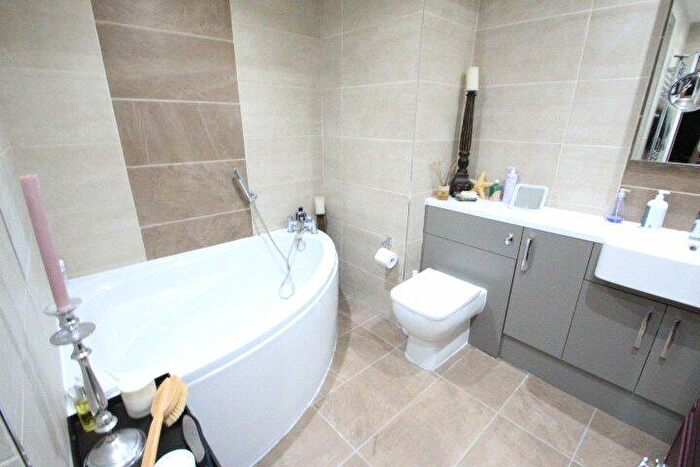 2 Bedroom Flat For Sale In Chaseley Gardens, Skelmorlie, North Ayrshire, PA17