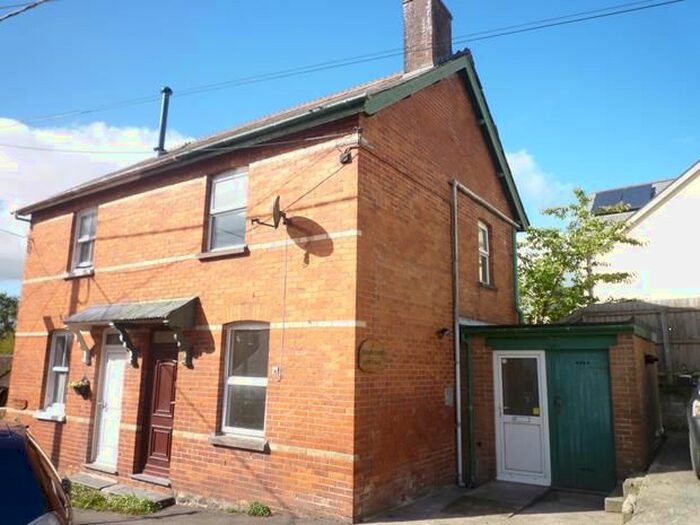 2 Bedroom Semi-Detached House To Rent In Grosvenor Cottage, Viaduct View, EX22