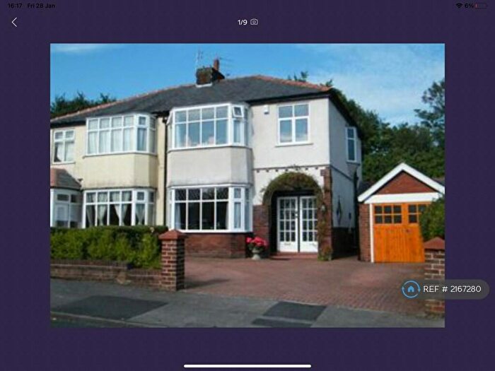 3 Bedroom Semi-Detached House To Rent In Yewlands Crescent, Preston, PR2