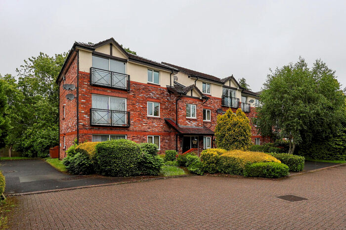 2 Bedroom Apartment To Rent In Home Farm Avenue, Macclesfield, SK10