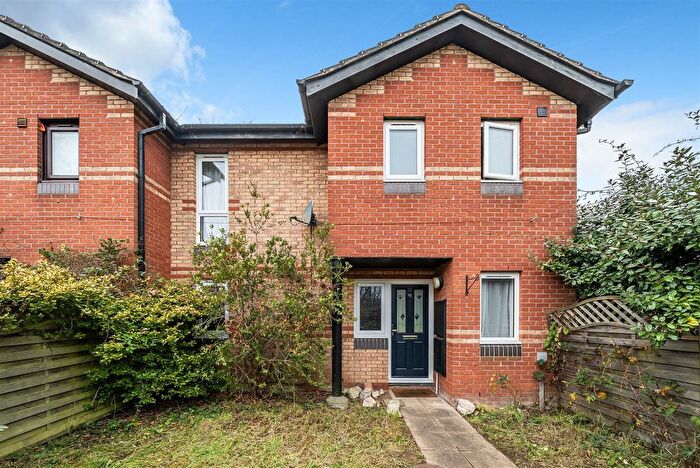 3 Bedroom End Of Terrace House To Rent In Newland Road, Hornsey, N8