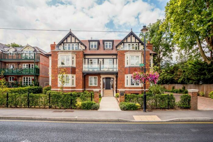 2 Bedroom Apartment To Rent In Ray Mead Road Maidenhead, SL6