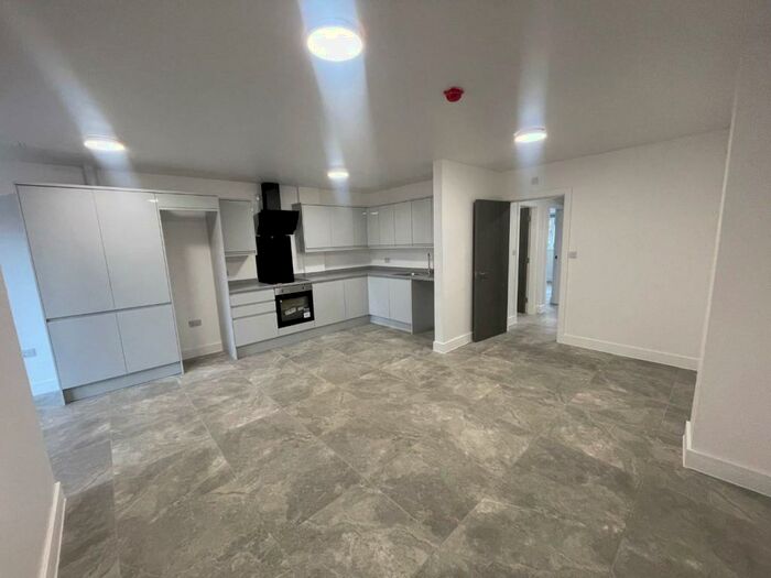 2 Bedroom Apartment To Rent In Flat, Stoney Stanton Road, Coventry, CV6