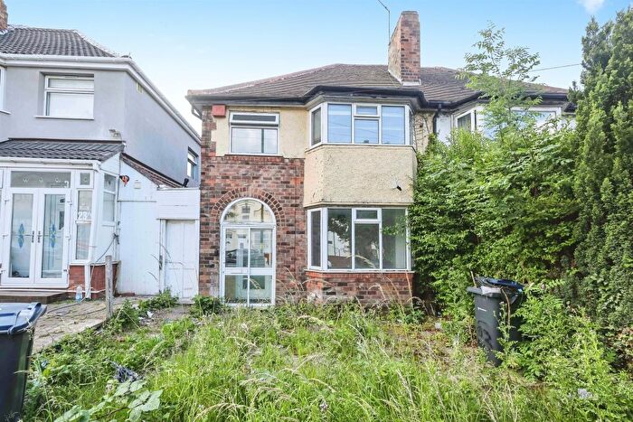 3 Bedroom Semi Detached House For Sale In Richmond Road, Stechford, Birmingham, B33