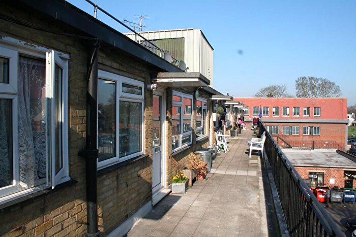 2 Bedroom Property For Sale In London Road, Mitcham, CR4