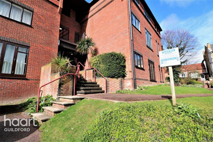 1 Bedroom Apartment To Rent In Farnham Road, Guildford, GU2