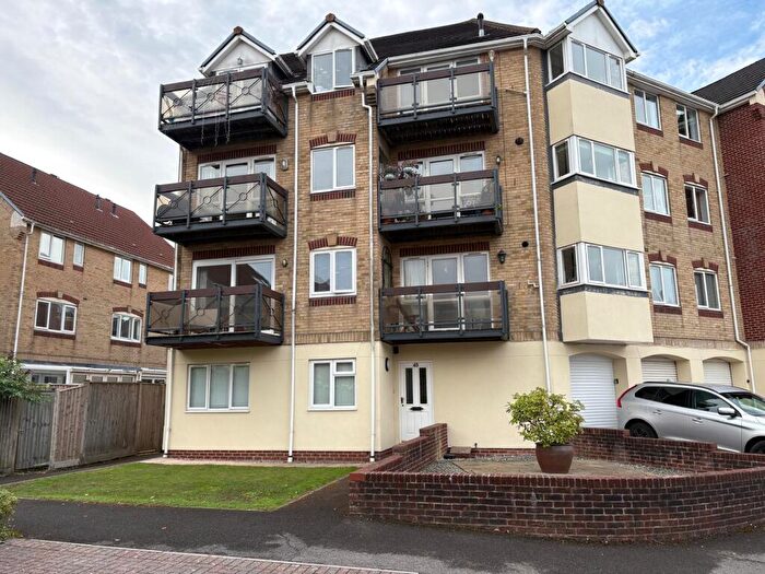 1 Bedroom Flat To Rent In Pacific Close, Southampton, City Of Southampton, SO14